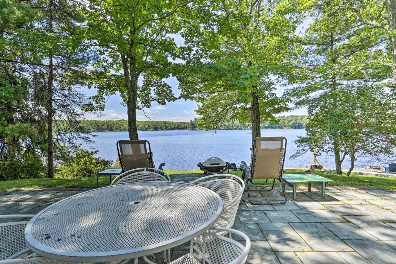 Rock Hill Home With Fire Pit On Wanaksink Lake! Exterior photo